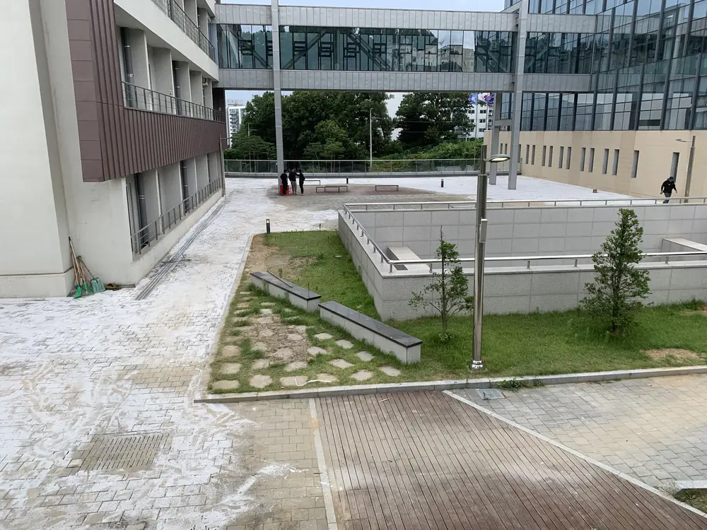 김포 아파트 단지 보도블럭 시공 후 마감 모습